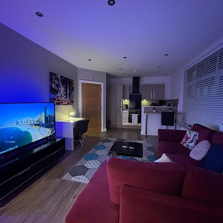 24-7 Secured City Centre Apartments With Free Underground Parking And Wifi 伯明翰 外观 照片