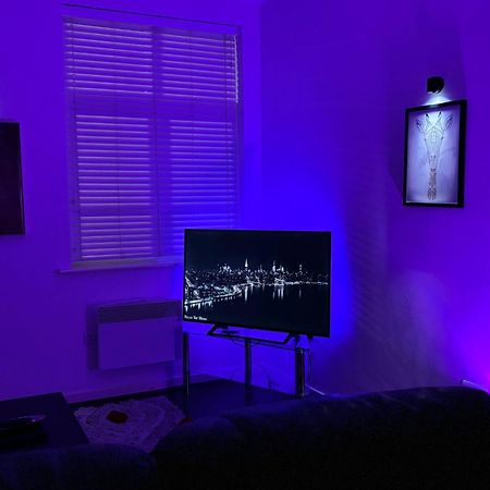 24-7 Secured City Centre Apartments With Free Underground Parking And Wifi 伯明翰 外观 照片