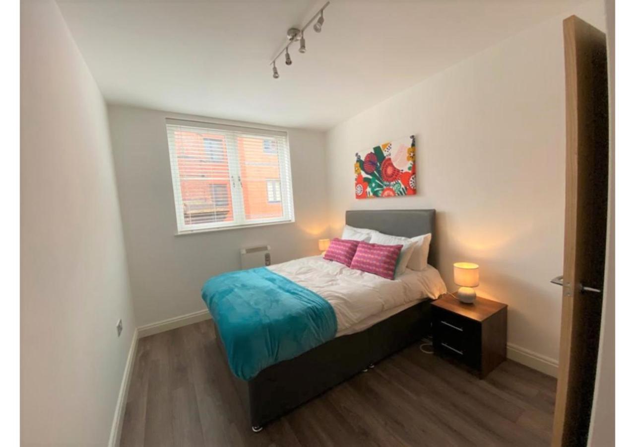 24-7 Secured City Centre Apartments With Free Underground Parking And Wifi 伯明翰 外观 照片