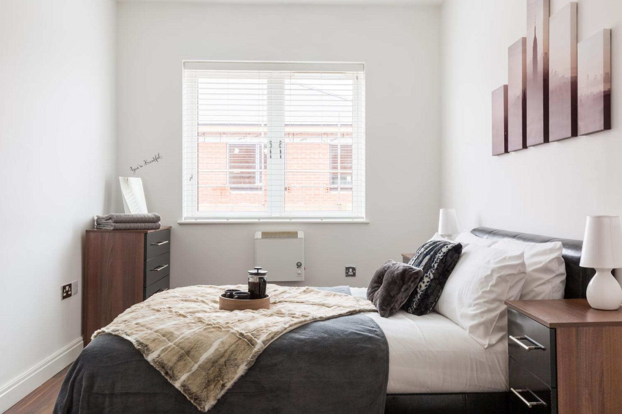 24-7 Secured City Centre Apartments With Free Underground Parking And Wifi 伯明翰 外观 照片