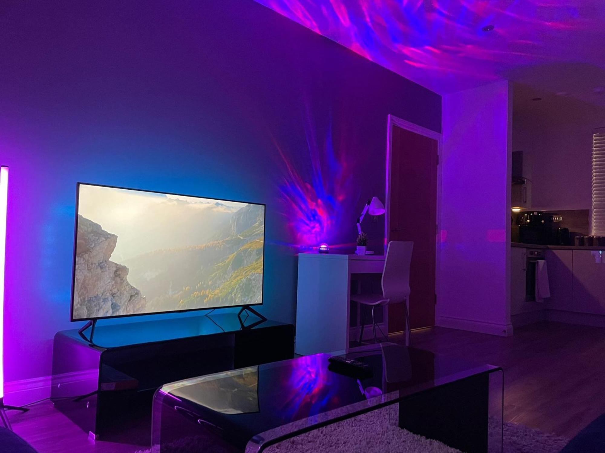 24-7 Secured City Centre Apartments With Free Underground Parking And Wifi 伯明翰 外观 照片
