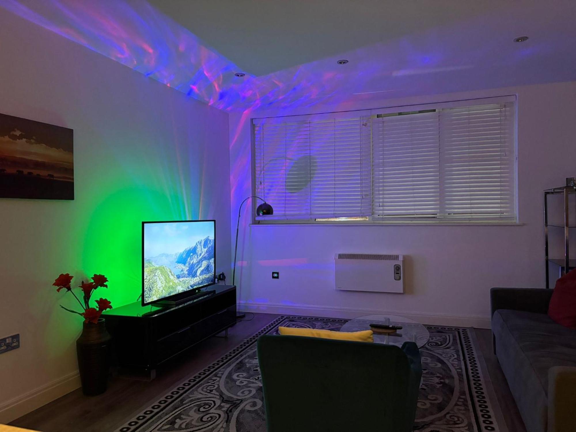 24-7 Secured City Centre Apartments With Free Underground Parking And Wifi 伯明翰 外观 照片