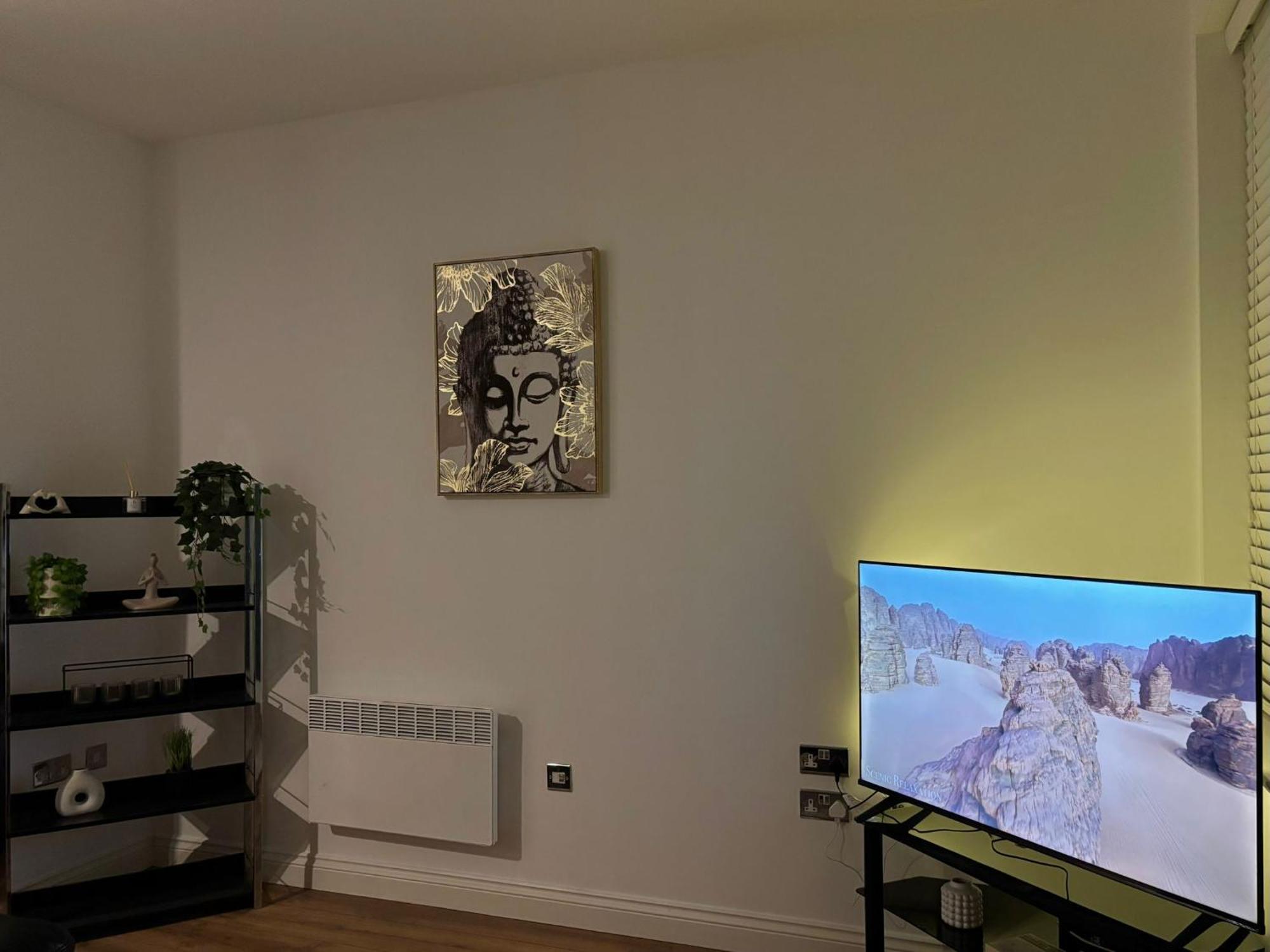 24-7 Secured City Centre Apartments With Free Underground Parking And Wifi 伯明翰 外观 照片