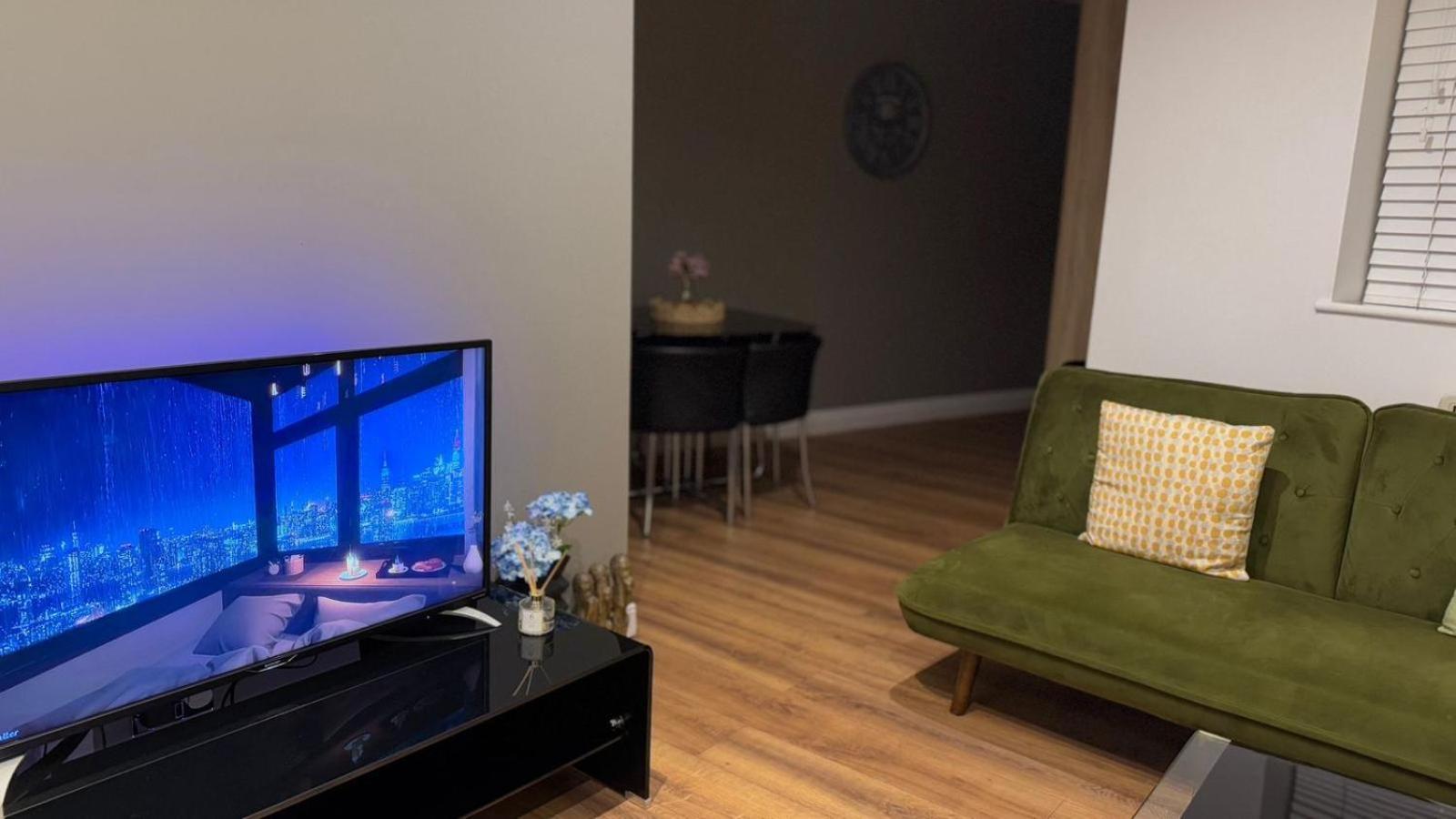 24-7 Secured City Centre Apartments With Free Underground Parking And Wifi 伯明翰 外观 照片