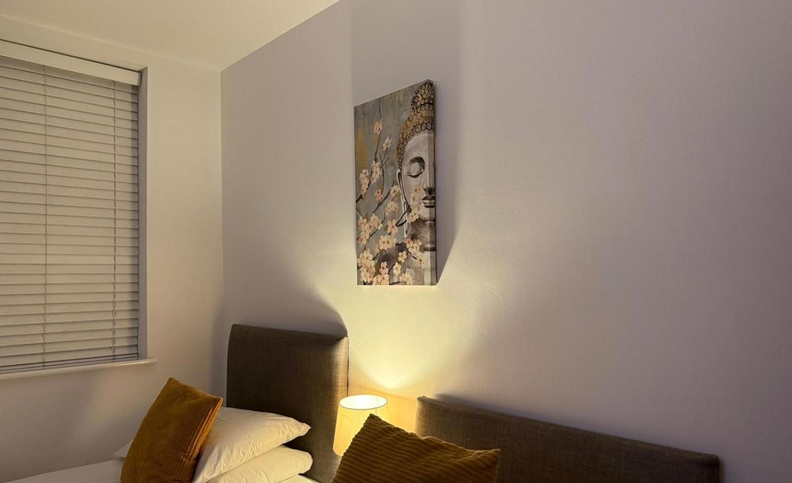 24-7 Secured City Centre Apartments With Free Underground Parking And Wifi 伯明翰 外观 照片